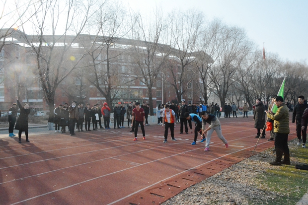 学院举行纪念“一二.九”运动长跑活动